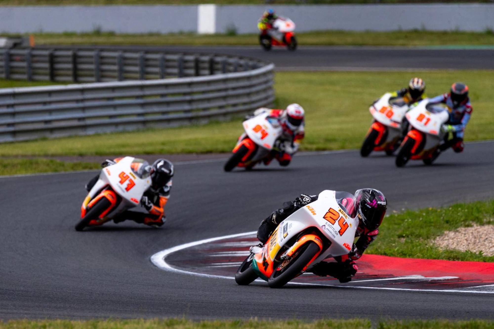 Hotel Motorsport Arena Oschersleben Exteriör bild