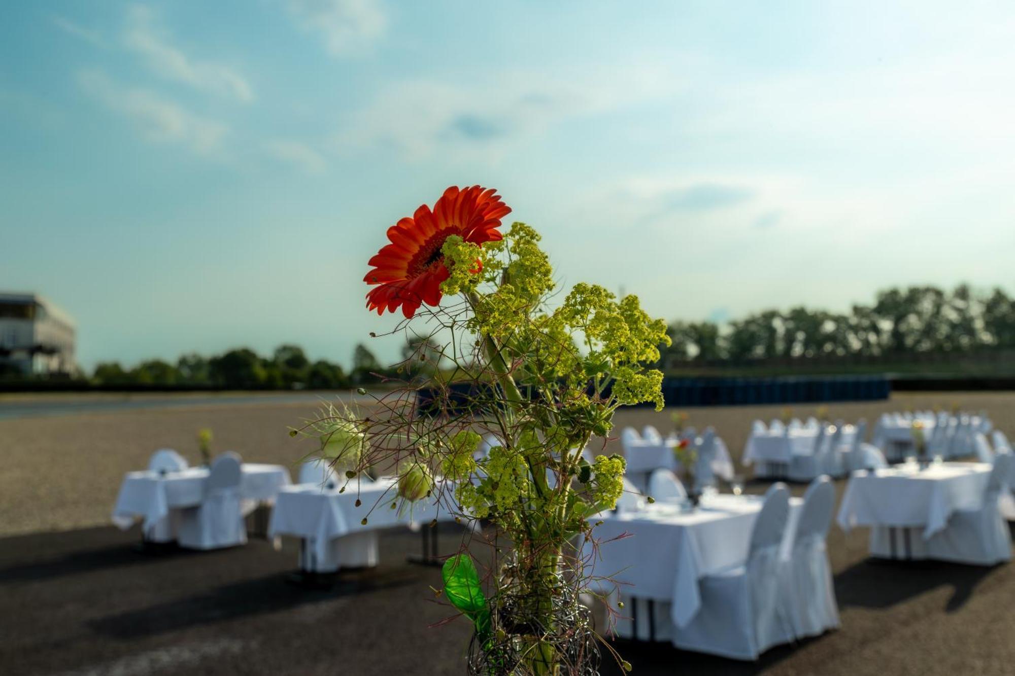 Hotel Motorsport Arena Oschersleben Exteriör bild